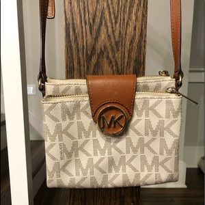 Michael Kors crossbody small purse